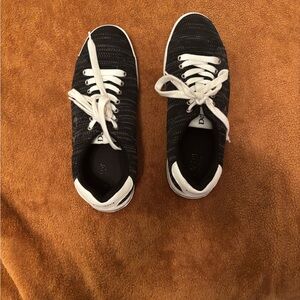 dexter bowling shoes Black Knit Lace-Up Sneakers with White Details